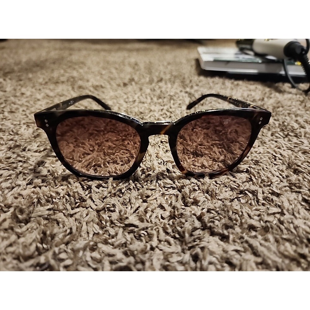 Bobby Brown The Cassandra's Sun Glasses‎